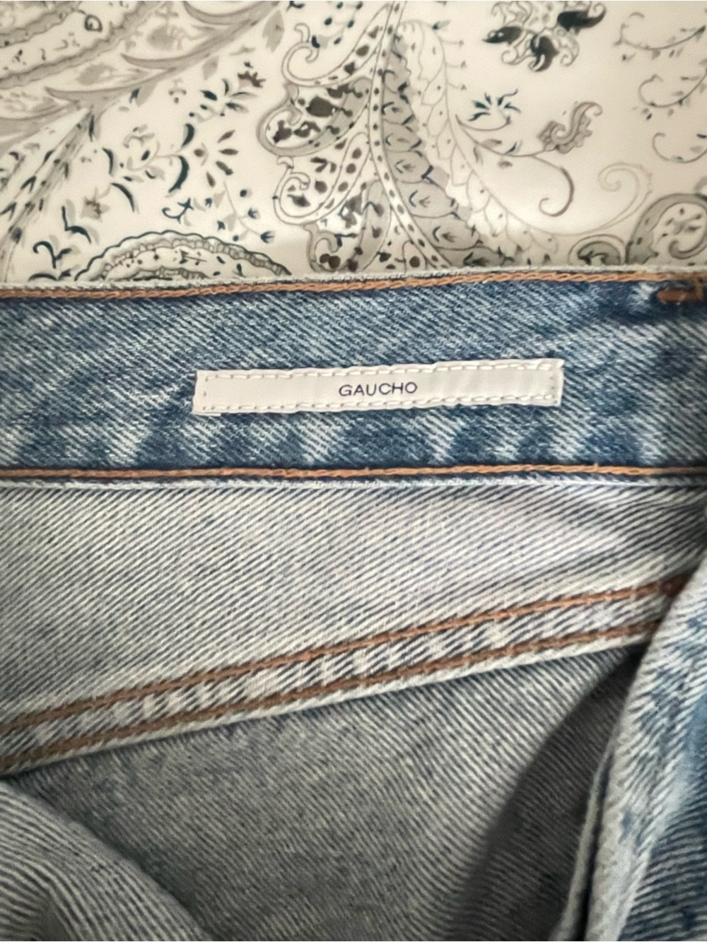 Citizens Of Humanity Light Blue Relaxed Wide-Leg Jeans - Picture 13 of 13